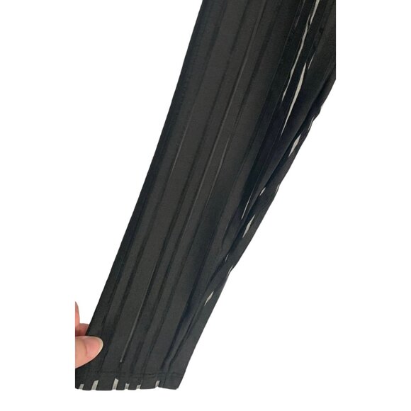 BARDOT From Aritzia Black Semi-Sheer Striped V-Neck Wrap Front Bodysuit Size 2 - Picture 4 of 7